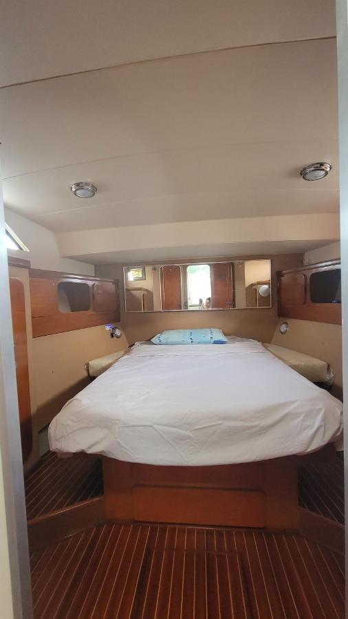 Salerno Yacht Hotell Eksteriør bilde